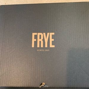 NWB Frye Boots Sz 9.5